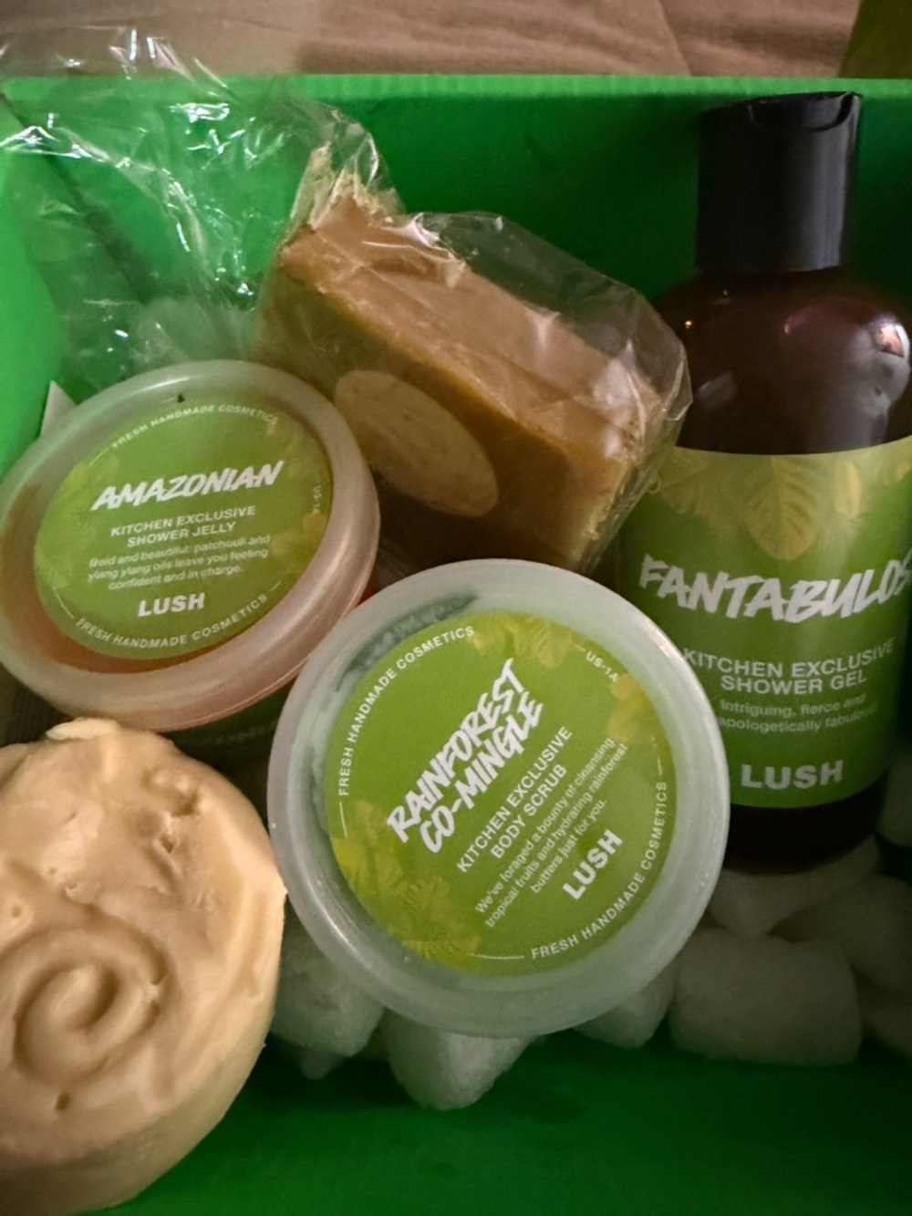 Lush Green Bath & Body Gift Set - Amazonian, Rainforest, Fantabulosa Shower box